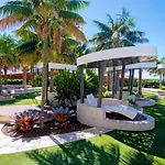 Jewel Luxury 1 Bedroom Apartment - Coasthm